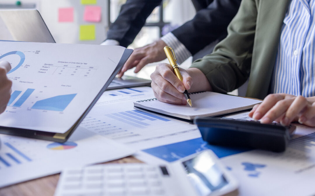 Why Professional Services Firms Need Real-Time Financial Reporting
